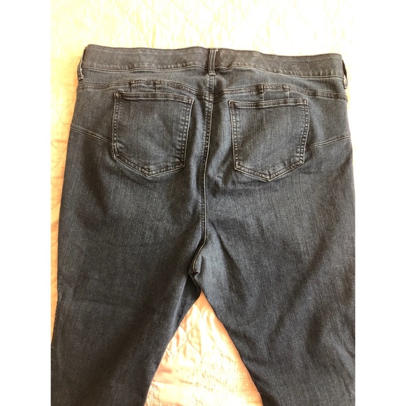 Torrid bombshell skinny jean - Picture 4 of 6